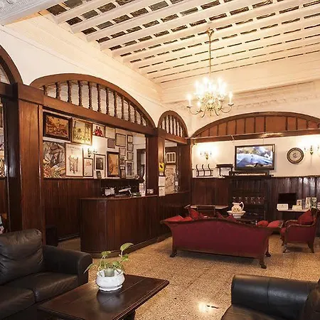 Emblemático Madrid Hotel 3*